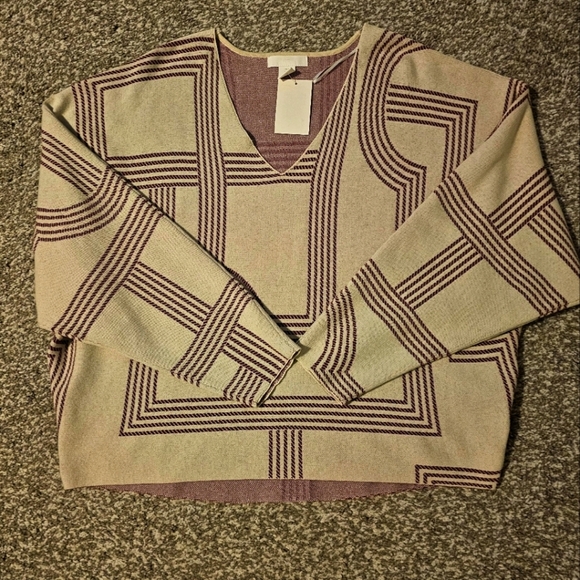 New Oversized H&M Sweater with Geometric Design sz small - Picture 6 of 6